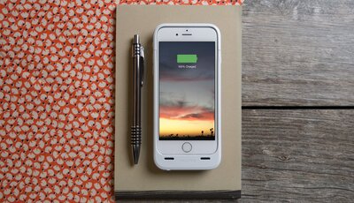 Pełna oferta etui Mophie z bateriami w TiO.pl