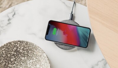 Moshi Otto Q Wireless Charging Pad - Uniwersalna ładowarka bezprzewodowa Qi