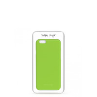 Zielone etui Happy Plugs Ultra Thin do iPhone 6/6s w przezroczystym opakowaniu z widocznym logo marki na górze oraz na dolnej części pokrowca.