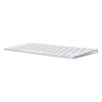 Bezprzewodowa klawiatura Apple Magic Keyboard z Touch ID dla komputerów Mac z układem Apple, ukazana w perspektywie z boku na niskim profilu.