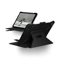 Czarne etui UAG Metropolis do iPad Pro 11 z podstawką ustawioną w pozycji do pisania oraz widocznym rysikiem Apple Pencil w dedykowanym uchwycie.