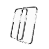 Przezroczyste etui Gear4 Piccadilly do iPhone 12 Mini z czarną ramką, ukazane w perspektywie izometrycznej z widocznym wycięciem na wyspę aparatów.