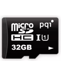Czarna karta pamięci microSD marki PQI z widocznymi nadrukami MicroSD, HC, symbolem klasy prędkości 1 oraz oznaczeniem pojemności 32GB na froncie.