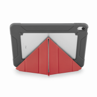 Czerwone etui Pipetto Origami do iPad Air 10,9 4/5 gen. w pozycji podstawki, widoczny szary panel ochronny z wycięciem na aparat i logo Pipetto.