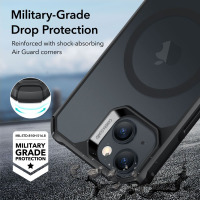 Czarne etui ESR Air Armor z MagSafe do iPhone 15, ukazujące wzmocnione narożniki Air Guard, ochronę wyspy aparatów oraz certyfikat Military Grade Protection.