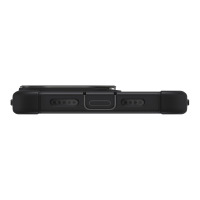 Dolna krawędź etui ESR Armor Tough do iPhone 15 Pro Max z widocznym portem ładowania, symetrycznymi otworami głośników oraz zintegrowaną podstawką kickstand.