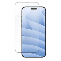 Przezroczyste szkło hartowane JCPal Preserver Protector nałożone na ekran smartfona iPhone 15 z widocznym wycięciem na przedni aparat i głośnik.