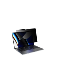 Folia prywatyzująca JCPal EasyOn na ekranie srebrnego Apple MacBook Pro 16 M1/M2, częściowo wysunięta z matrycy, ukazująca efekt przyciemnienia wyświetlacza.