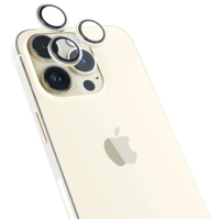 Złoty iPhone 14 Pro z trzema nakładanymi osłonami ochronnymi Epico Camera Lens na wyspę aparatów, ukazujący proces montażu szkieł hartowanych na obiektywy.