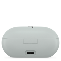 Etui ładujące słuchawek Beats Solo Buds w kolorze storm gray, widok na tylną część obudowy z wyraźnie zaznaczonym portem ładowania USB-C na dole.