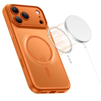 Pomarańczowe etui Tech-Protect Magpeak CC do iPhone 17 Pro z widoczną wyspą aparatów, napisem Precision machined apertures oraz ładowarką MagSafe.
