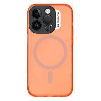 Neonowo-pomarańczowe etui SBS case&me z obsługą MagSafe do iPhone 14 Pro, ukazujące charakterystyczną wyspę aparatów oraz logo marki na białym elemencie.