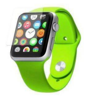 Srebrny Apple Watch z jaskrawozielonym paskiem silikonowym, na którego ekranie nałożona jest przezroczysta folia ochronna Puro do modelu 38 mm.
