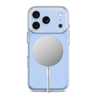 Przeźroczyste etui Tech-Protect Magpeak CC z magnetycznym pierścieniem MagSafe na jasnoniebieskim iPhone 18/17 Pro Max, widok na wyspę aparatów i tył.