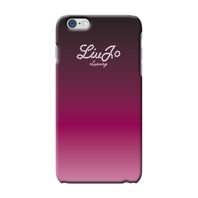 Różowe etui typu hard case marki Liu Jo do iPhone 6 Plus i 6s Plus z gradientowym przejściem kolorów oraz logo Liu Jo Luxury wykonanym z drobnych kropek.
