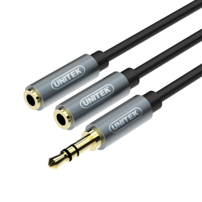 Kabel rozdzielacz audio Unitek miniJack 3,5mm męski na dwa żeńskie gniazda 3,5mm z pozłacanymi wtykami i szarymi obudowami z logo marki na białym tle.