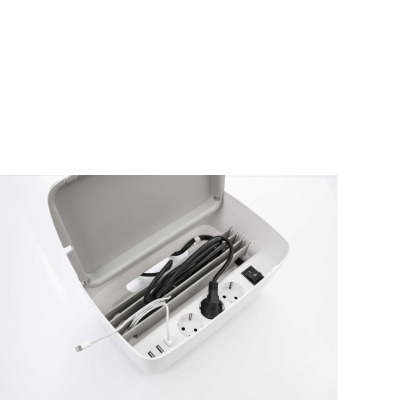 Biały organizer kabli KMP Protective Box EU z ładowanym smartfonem iPhone oraz tabletem iPad na pokrywie, z widocznym kablem zasilającym wychodzącym z boku.
