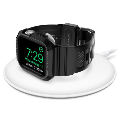 Obudowa do Apple Watch  38/40MM Spigen Rugged Armor - czarna