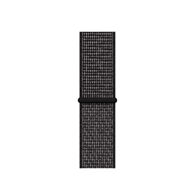 Czarny pasek sportowy Crong Reflex Band do Apple Watch 44/45/49 mm o gęstym splocie materiałowym z widoczną szlufką na środku, ujęcie z góry.