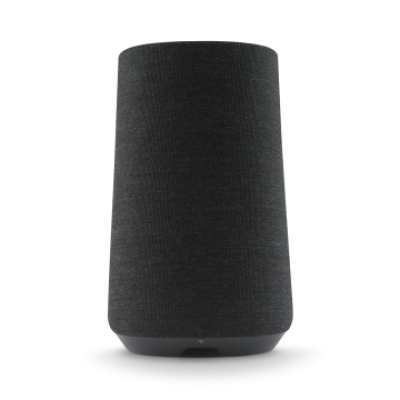Czarny głośnik Harman Kardon Citation 100 o cylindrycznym kształcie pokryty tkaniną, widoczny od frontu z subtelnym logo producenta u podstawy.