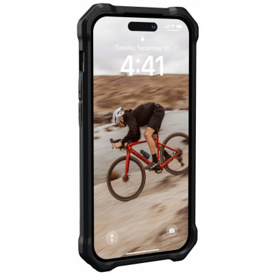 Czarne etui UAG Essential Armor z obsługą MagSafe do iPhone 14 Pro, ukazujące wzorzystą teksturę plecków, logo UAG oraz wycięcie na wyspę aparatów.