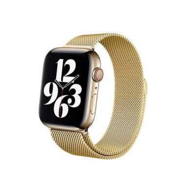 Złoty pasek Crong Milano Steel ze stali nierdzewnej o splocie mediolańskim założony na kopertę Apple Watch z tarczą typu California, widok z profilu na