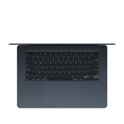 Apple MacBook Air 15 M2 w kolorze północ, widok z góry na otwartą obudowę z klawiaturą typu Magic Keyboard i dużym gładzikiem na środku panelu roboczego.