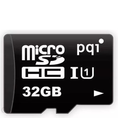 Czarna karta pamięci microSD marki PQI z widocznymi nadrukami MicroSD, HC, symbolem klasy prędkości 1 oraz oznaczeniem pojemności 32GB na froncie.