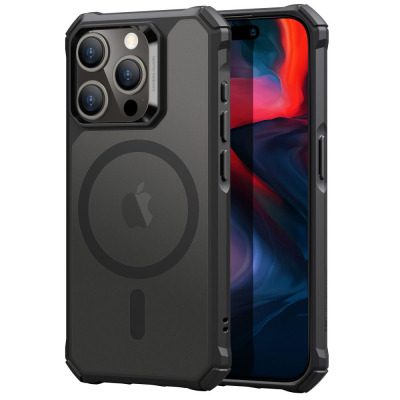Czarne etui ESR Air Armor z MagSafe do iPhone 15 Pro, ukazujące wzmocnione narożniki, wyspę aparatów z napisem Camera Guard oraz tył z okręgiem ładowania.