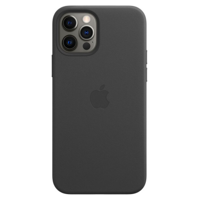 Czarne skórzane etui Apple Leather Case z MagSafe do iPhone 12 Pro Max, widok na tył urządzenia z wyeksponowaną potrójną wyspą aparatów i logo Apple.