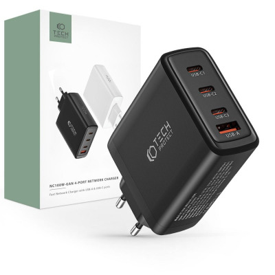 Czarna ładowarka sieciowa Tech-Protect NC100W-GAN z czterema portami USB-C i USB-A, ustawiona pod kątem obok opakowania z widocznym logotypem marki.