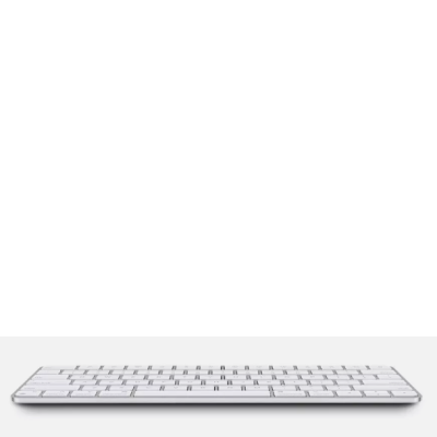 Klawiatura Apple Magic Keyboard w układzie portugalskim z białymi klawiszami i srebrną obudową, widok z góry na pełny układ klawiszy funkcyjnych i liter.