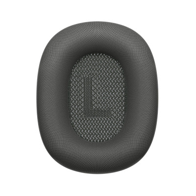 Czarne poduszki nauszne Apple do słuchawek AirPods Max z widocznym oznaczeniem litery L na wewnętrznej siatkowej tkaninie, ujęcie z perspektywy wnętrza.
