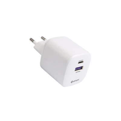 Biała ładowarka sieciowa eStuff z wtyczką europejską, posiadająca porty USB-C 67W Max oraz USB-A 65W Max, widoczna w ujęciu z profilu na białym tle.