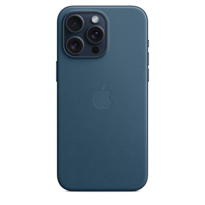 Etui Apple FineWoven w kolorze głębia oceanu na iPhone 15 Pro Max, widok na tył z charakterystyczną wyspą aparatów, trzema obiektywami i logo Apple.