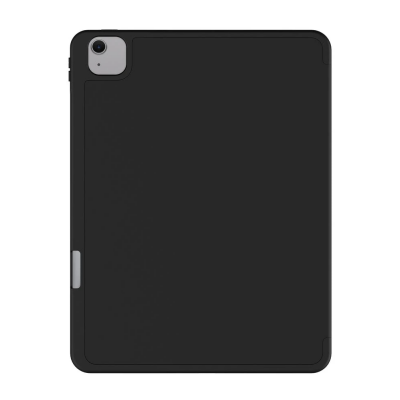 Czarne etui JCPAL DuraPro do iPad Air 13 2024 ustawione w pozycji podstawki, z widocznym rysikiem Apple Pencil umieszczonym w dedykowanym uchwycie na górze.
