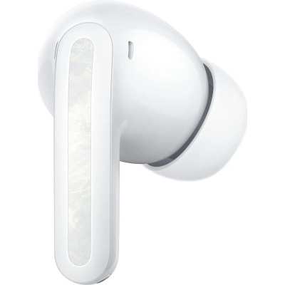 Biała słuchawka douszna Xiaomi Redmi Buds 5 Pro z charakterystycznym panelem o marmurkowym wzorze na zewnętrznej części obudowy, ujęcie z profilu.