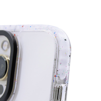 Przezroczyste etui PURO ICON Re-Cover do iPhone 14 Plus z kolorowymi drobinkami, widoczna czarna wyspa aparatów oraz boczny przycisk i port ładowania.