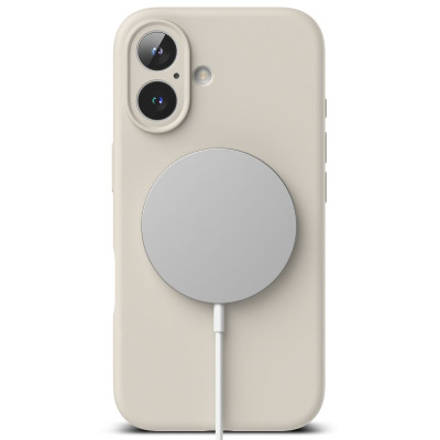 Kremowe etui silikonowe Ringke do iPhone 16 z magnetycznym pierścieniem MagSafe na pleckach, widoczna wyspa aparatów z dwoma obiektywami i lampą błyskową.