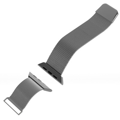 Srebrny pasek Puro Milanese do Apple Watch 44-46mm o drobnym splocie siatkowym, prezentujący dwa rozdzielone elementy z metalowymi mocowaniami do koperty.