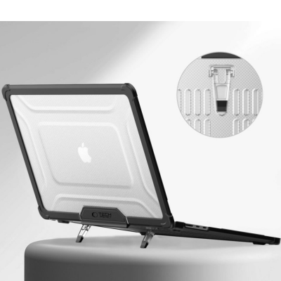 Obudowa Tech-Protect Smartshell Pro na Apple MacBook Air 15 w kolorze czarno-przezroczystym, z widocznymi rozkładanymi nóżkami oraz zbliżeniem na mechanizm.