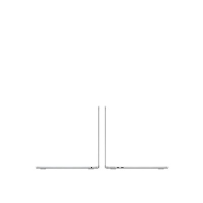 Srebrny Apple MacBook Air 15 z czipem M4, widoczny od frontu z otwartą klapą i wyświetlaczem prezentującym abstrakcyjną, niebiesko-zieloną grafikę fal.